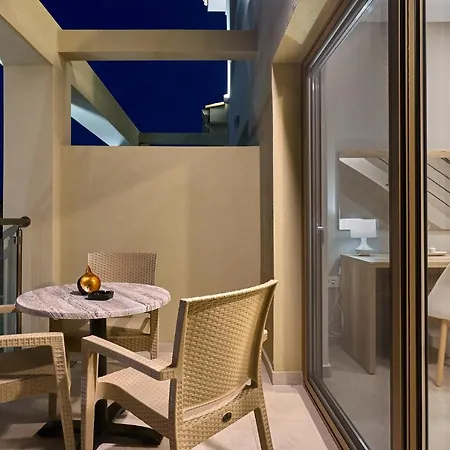 格莱普维恩斯酒店 4*