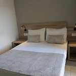 Lägenhetshotell Grapevines 4*