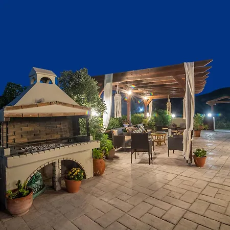 Lejlighedshotel Grapevines 4*